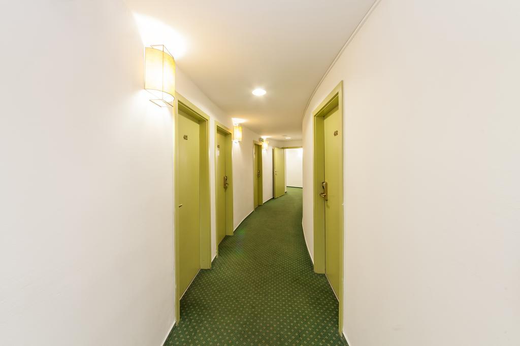 Hotel Vitkov Prague Exterior photo