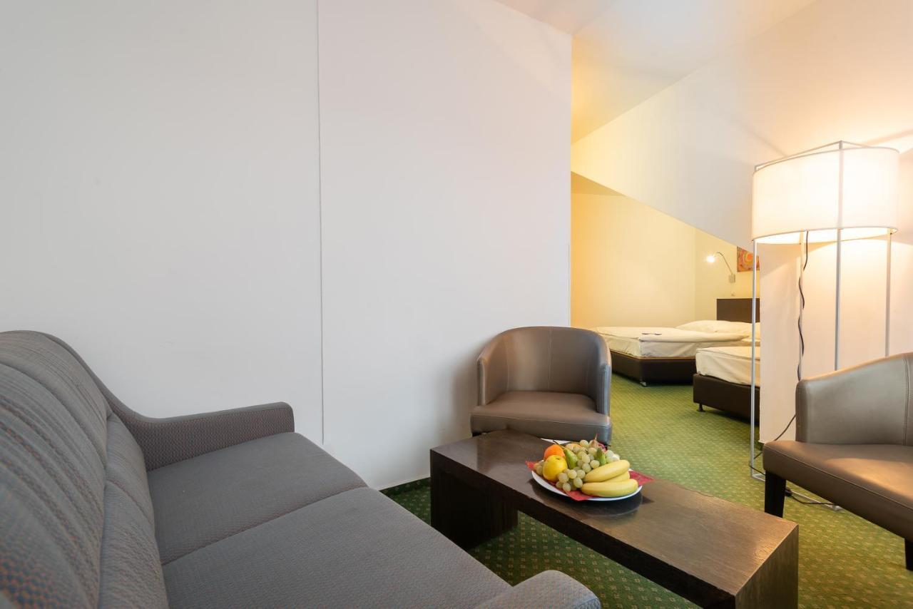 Hotel Vitkov Prague Exterior photo