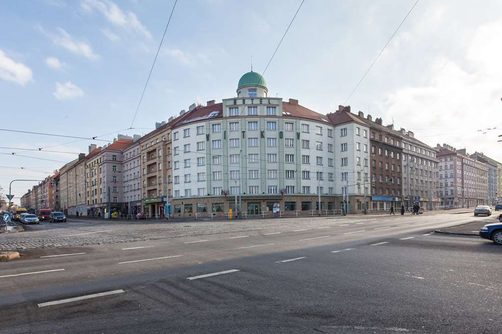 Hotel Vitkov Prague Exterior photo